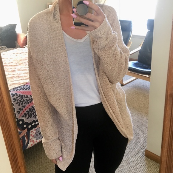 Urban Outfitters Sweaters - URBAN OUTFITTERS CREAM CARDIGAN